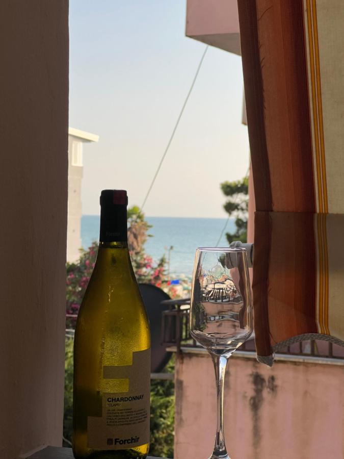 Sea View Apartment Durres Exterior photo
